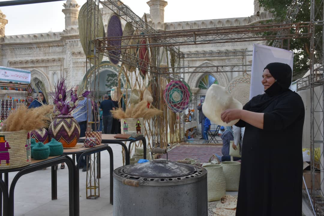 افتتاح جشنواره عیدانه صنایع‌دستی در مسجد رنگونی‌های آبادان